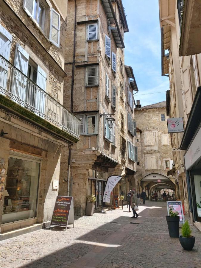 Апартаменты Le Petit Saint-Georges, Centre Historique Вильфранш-де-Руэрг Экстерьер фото